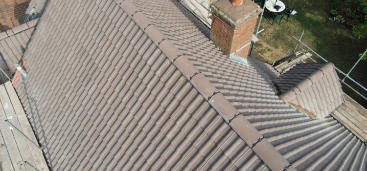 The Best Roofing Materials for Worcestershire Homes: Tile vs Slate